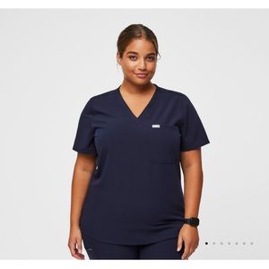 Figs Navy Catarina One-Pocket Scrub Top 2XL NEW WITH TAGS